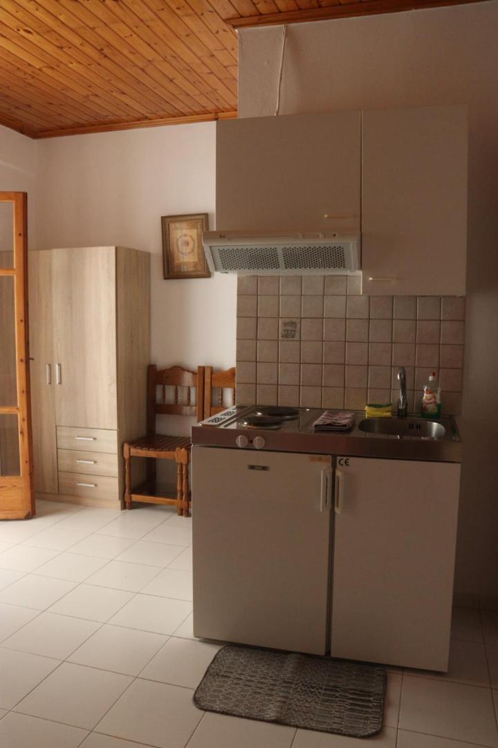Kondilw Rooms Kalamítsi Exterior foto
