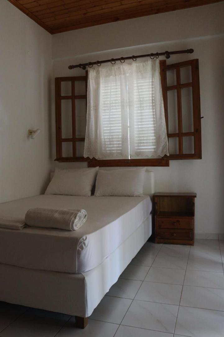 Kondilw Rooms Kalamítsi Exterior foto