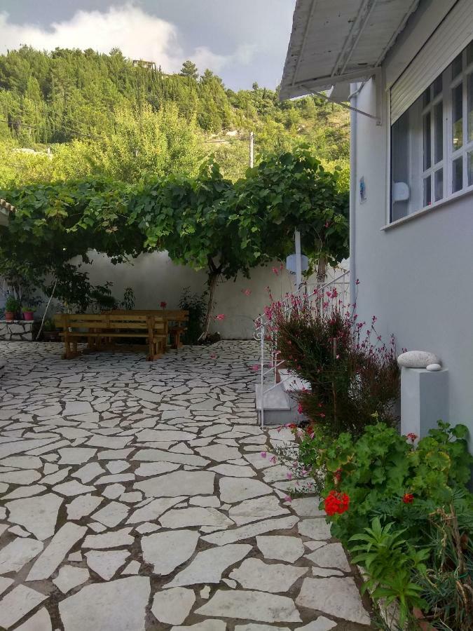 Kondilw Rooms Kalamítsi Exterior foto