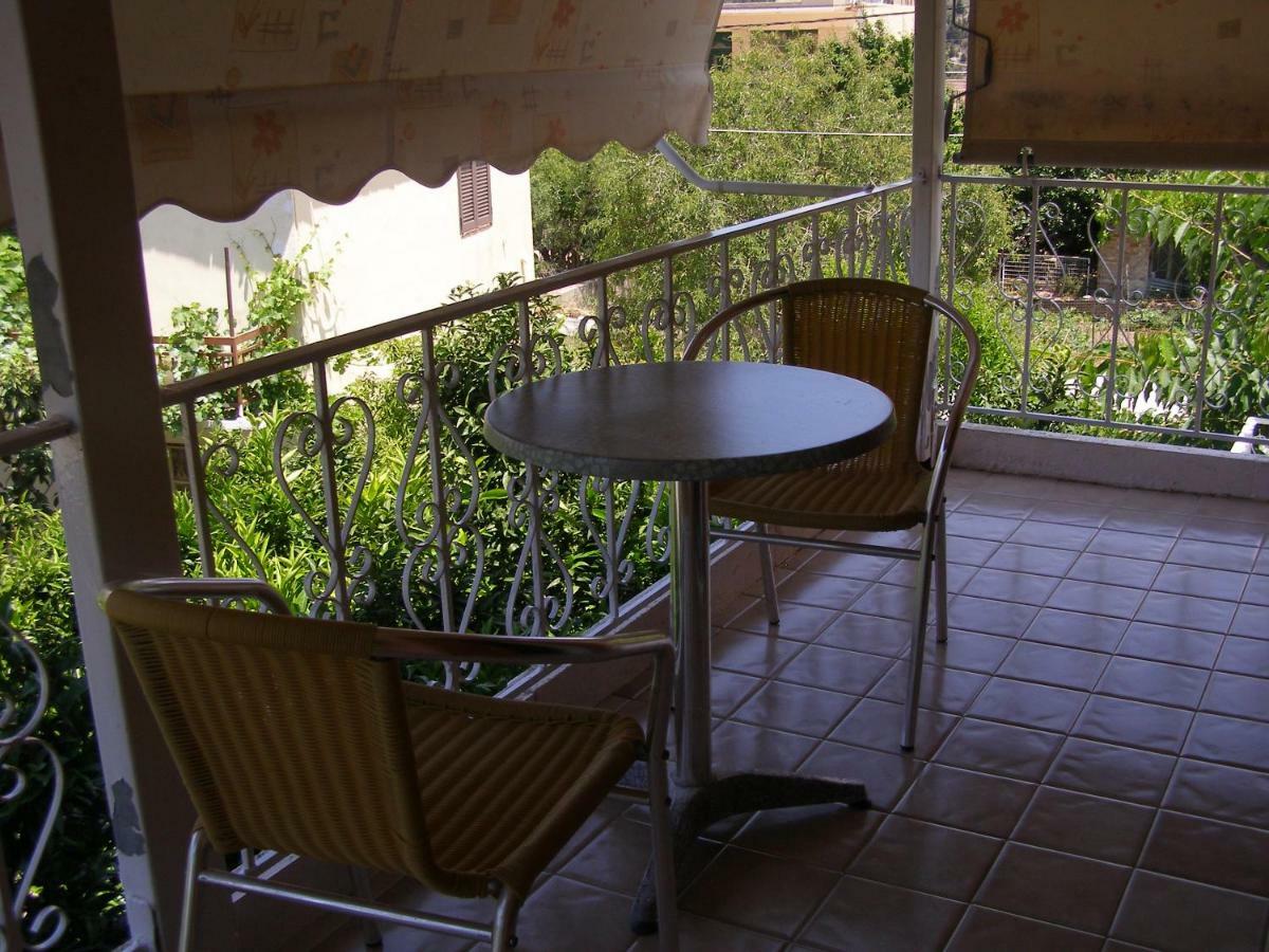 Kondilw Rooms Kalamítsi Exterior foto
