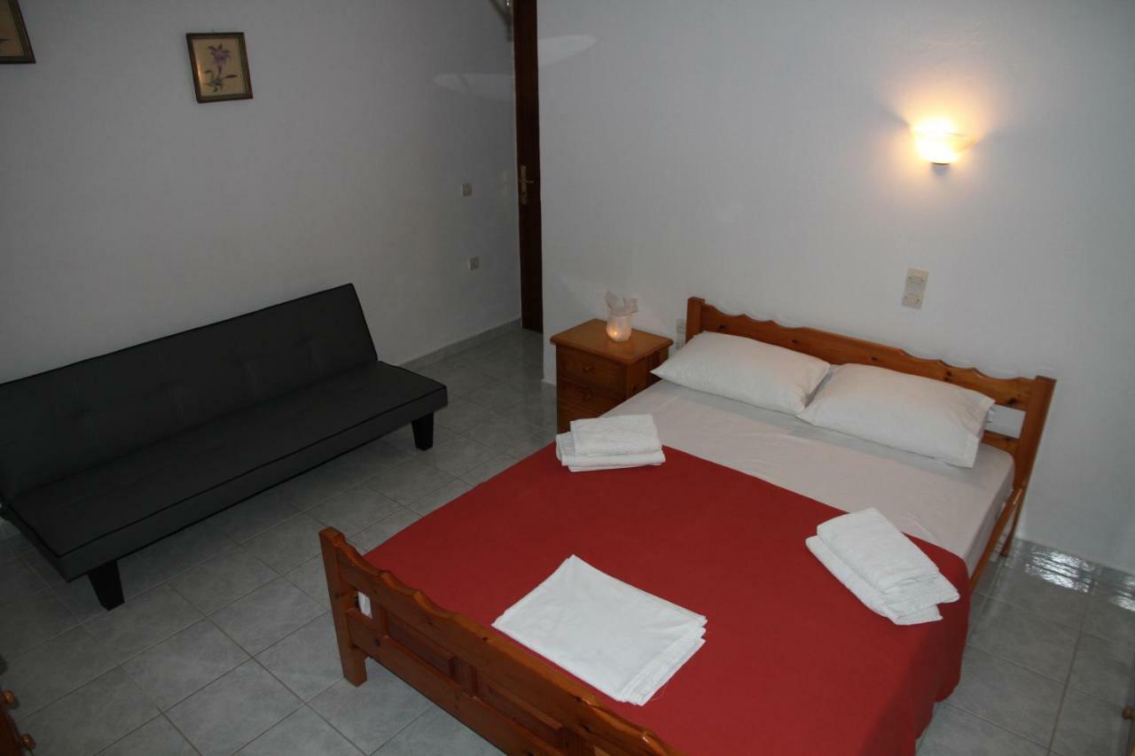 Kondilw Rooms Kalamítsi Exterior foto